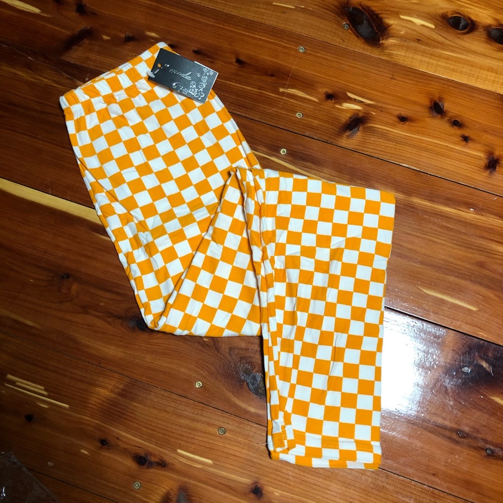 UT Checkerboard Leggings
